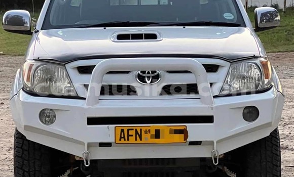 Nunua Ilio tumika Toyota Hilux Nyeupe Gari ndani ya Harare nchini Harare Nunua Ilio tumika Toyota Hilux Nyeupe Gari ndani ya Harare nchini Harare