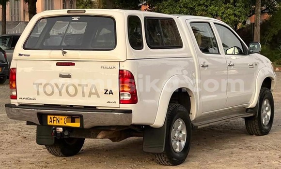 Nunua Ilio tumika Toyota Hilux Nyeupe Gari ndani ya Harare nchini Harare Nunua Ilio tumika Toyota Hilux Nyeupe Gari ndani ya Harare nchini Harare