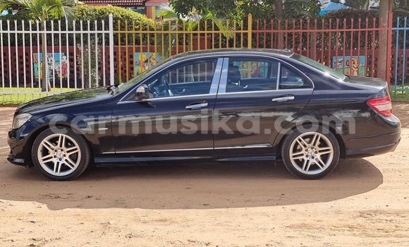 Nunua Ilio tumika Mercedes‒Benz C–Class Nyeusi Gari ndani ya Harare nchini Harare Nunua Ilio tumika Mercedes‒Benz C–Class Nyeusi Gari ndani ya Harare nchini Harare