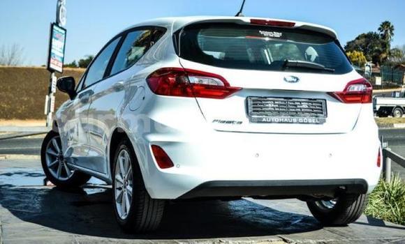Buy Used Ford Fiesta White Car in Beitbridge in Matabeleland South Buy Used Ford Fiesta White Car in Beitbridge in Matabeleland South