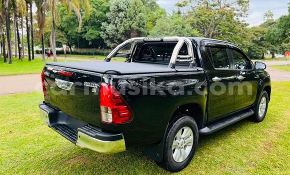 Tenga Tsaru Toyota Hilux Nhema Mota in Harare in Harare Tenga Tsaru Toyota Hilux Nhema Mota in Harare in Harare