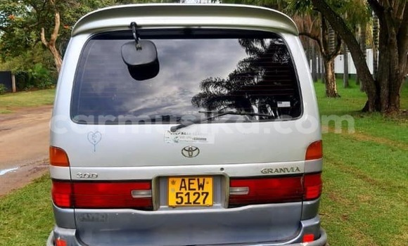 Nunua Ilio tumika Toyota Granvia Fedha Gari ndani ya Harare nchini Harare Nunua Ilio tumika Toyota Granvia Fedha Gari ndani ya Harare nchini Harare