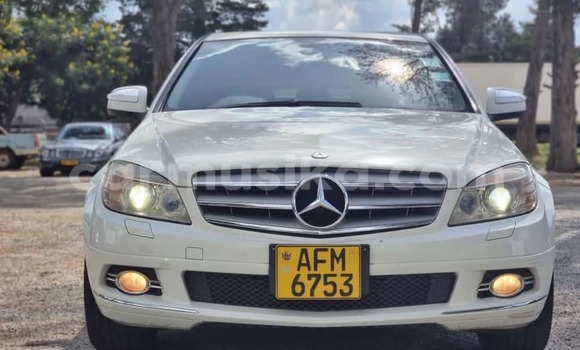 Buy Used Mercedes-Benz C-Classe White Car in Harare in Harare Buy Used Mercedes-Benz C-Classe White Car in Harare in Harare