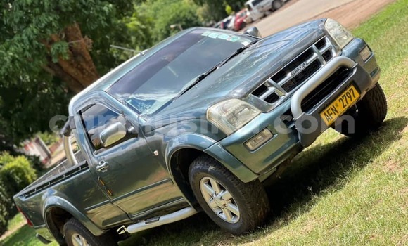 Nunua Ilio tumika Isuzu KB Kijani Gari ndani ya Harare nchini Harare Nunua Ilio tumika Isuzu KB Kijani Gari ndani ya Harare nchini Harare