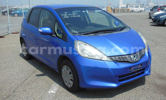 Buy Used Honda Fit Blue Car in Beitbridge in Matabeleland South Buy Used Honda Fit Blue Car in Beitbridge in Matabeleland South