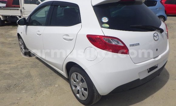 Nunua Ilio tumika Mazda Demio Nyeupe Gari ndani ya Beitbridge nchini Matabeleland Kusini Nunua Ilio tumika Mazda Demio Nyeupe Gari ndani ya Beitbridge nchini Matabeleland Kusini