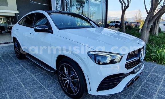 Nunua Ilio tumika Mercedes‒Benz G-klasse AMG Nyeupe Gari ndani ya Beitbridge nchini Matabeleland Kusini