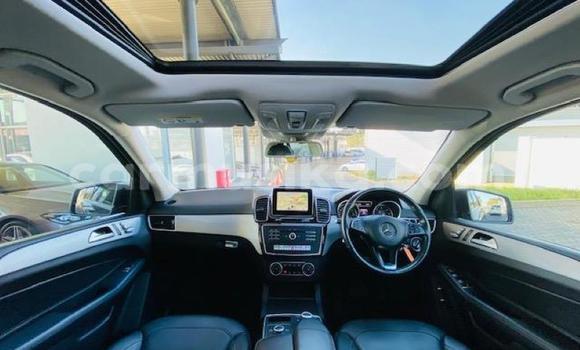 Buy Used Mercedes‒Benz G-klasse Silver Car in Beitbridge in Matabeleland South Buy Used Mercedes‒Benz G-klasse Silver Car in Beitbridge in Matabeleland South