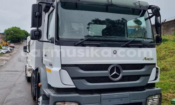 Tenga Tsaru Mercedes‒Benz Atego Chena Rori in Harare in Harare Tenga Tsaru Mercedes‒Benz Atego Chena Rori in Harare in Harare