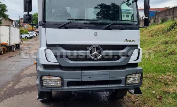 Tenga Tsaru Mercedes‒Benz Atego Chena Rori in Harare in Harare Tenga Tsaru Mercedes‒Benz Atego Chena Rori in Harare in Harare
