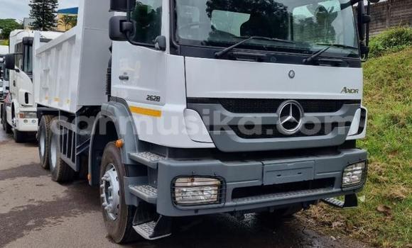 Tenga Tsaru Mercedes‒Benz Atego Chena Rori in Harare in Harare Tenga Tsaru Mercedes‒Benz Atego Chena Rori in Harare in Harare