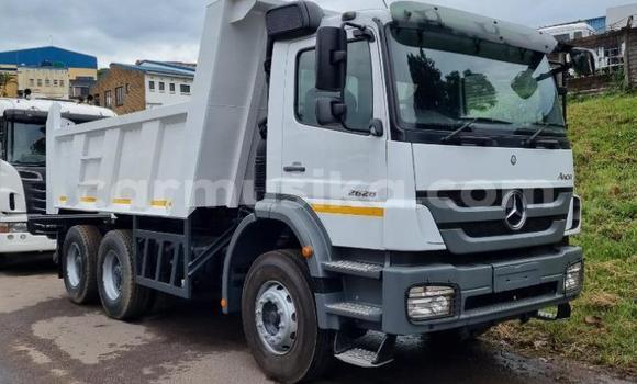 Tenga Tsaru Mercedes‒Benz Atego Chena Rori in Harare in Harare Tenga Tsaru Mercedes‒Benz Atego Chena Rori in Harare in Harare