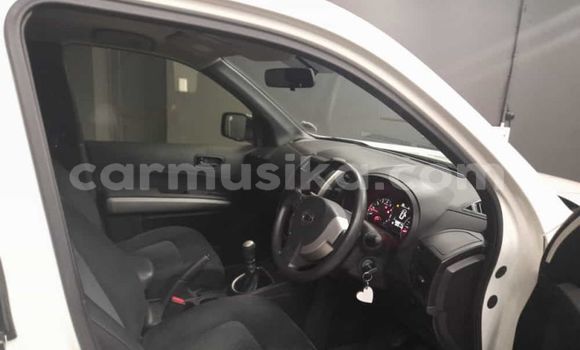Acheter Occasion Voiture Nissan X–Trail Blanc à Beitbridge, Matabeleland South Acheter Occasion Voiture Nissan X–Trail Blanc à Beitbridge, Matabeleland South