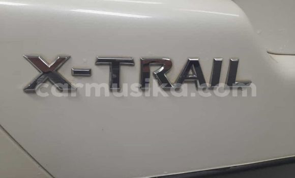 Acheter Occasion Voiture Nissan X–Trail Blanc à Beitbridge, Matabeleland South Acheter Occasion Voiture Nissan X–Trail Blanc à Beitbridge, Matabeleland South