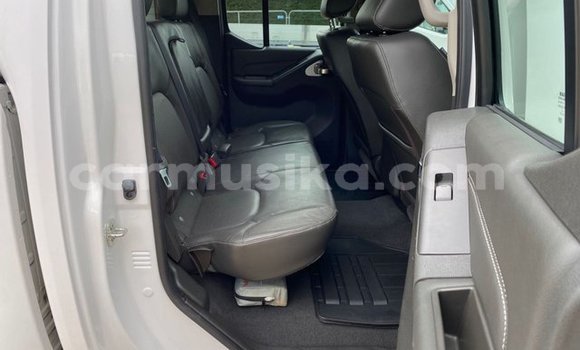 Tenga Tsaru Nissan Navara Chena Mota in Beitbridge in Matabeleland South Tenga Tsaru Nissan Navara Chena Mota in Beitbridge in Matabeleland South