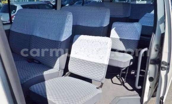 Buy Used Toyota Hiace White Car in Beitbridge in Matabeleland South Buy Used Toyota Hiace White Car in Beitbridge in Matabeleland South
