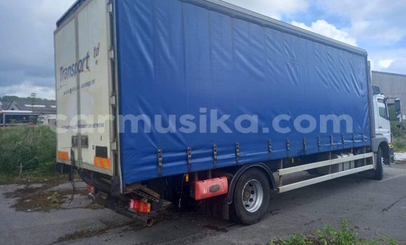 Buy Used Mercedes‒Benz Truck Other Truck in Beitbridge in Matabeleland South Buy Used Mercedes‒Benz Truck Other Truck in Beitbridge in Matabeleland South
