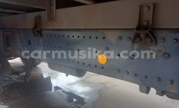 Buy Used Mercedes‒Benz Truck Other Truck in Beitbridge in Matabeleland South Buy Used Mercedes‒Benz Truck Other Truck in Beitbridge in Matabeleland South