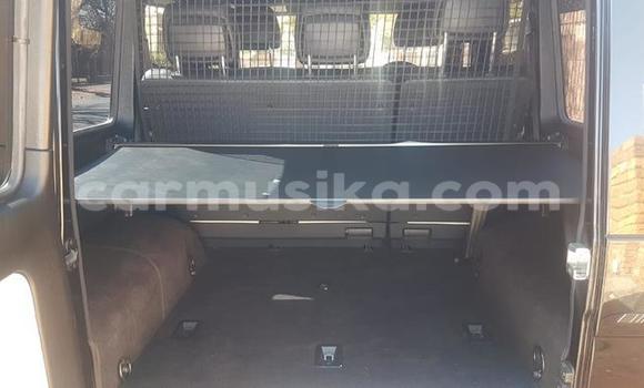 Acheter Occasion Voiture Brabus M V12 Noir à Beitbridge, Matabeleland South Acheter Occasion Voiture Brabus M V12 Noir à Beitbridge, Matabeleland South