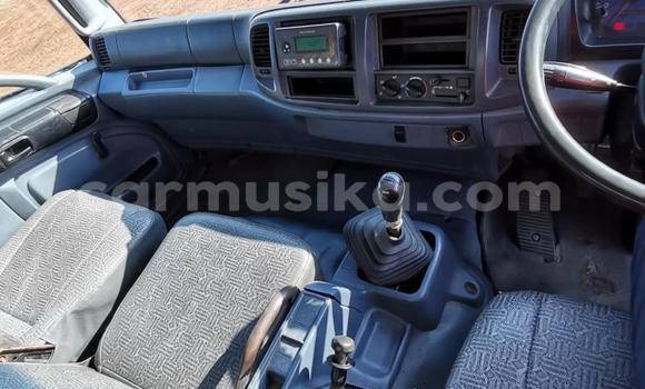 Acheter Occasion Utilitaire Hino Ranger Blanc à Beitbridge, Matabeleland South Acheter Occasion Utilitaire Hino Ranger Blanc à Beitbridge, Matabeleland South