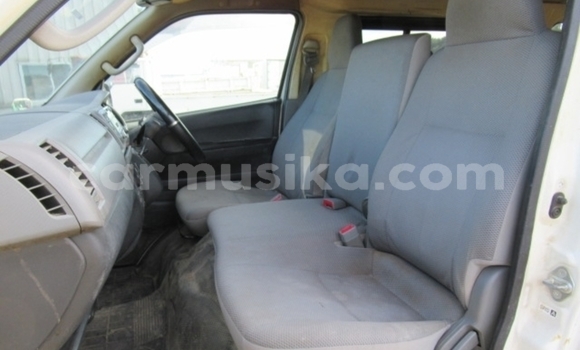 Acheter Occasion Voiture Toyota Hiace Blanc à Beitbridge, Matabeleland South Acheter Occasion Voiture Toyota Hiace Blanc à Beitbridge, Matabeleland South