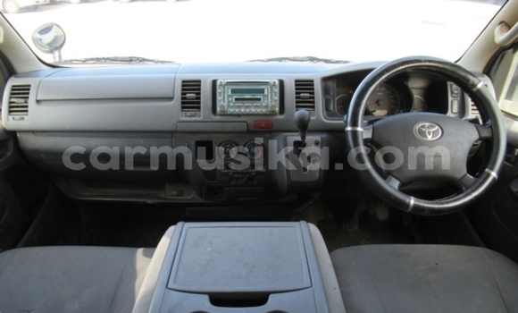 Acheter Occasion Voiture Toyota Hiace Blanc à Beitbridge, Matabeleland South Acheter Occasion Voiture Toyota Hiace Blanc à Beitbridge, Matabeleland South