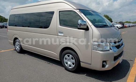 Acheter Occasion Voiture Toyota Hiace Marron à Beitbridge, Matabeleland South Acheter Occasion Voiture Toyota Hiace Marron à Beitbridge, Matabeleland South
