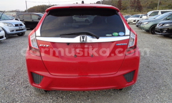 Acheter Occasion Voiture Honda Fit Rouge à Beitbridge, Matabeleland South Acheter Occasion Voiture Honda Fit Rouge à Beitbridge, Matabeleland South