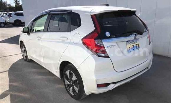 Nunua Ilio tumika Honda Fit Nyeupe Gari ndani ya Beitbridge nchini Matabeleland Kusini