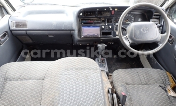 Acheter Occasion Voiture Toyota Hiace Blanc à Beitbridge, Matabeleland South Acheter Occasion Voiture Toyota Hiace Blanc à Beitbridge, Matabeleland South