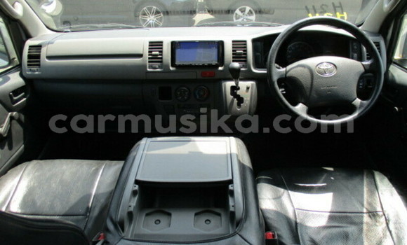 Acheter Occasion Voiture Toyota Hiace Blanc à Beitbridge, Matabeleland South Acheter Occasion Voiture Toyota Hiace Blanc à Beitbridge, Matabeleland South