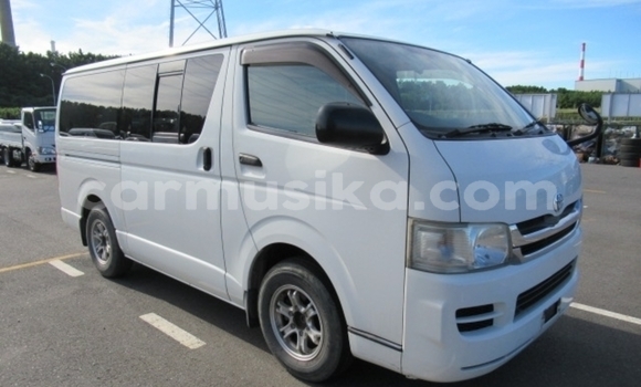 Acheter Occasion Voiture Toyota Hiace Blanc à Beitbridge, Matabeleland South Acheter Occasion Voiture Toyota Hiace Blanc à Beitbridge, Matabeleland South