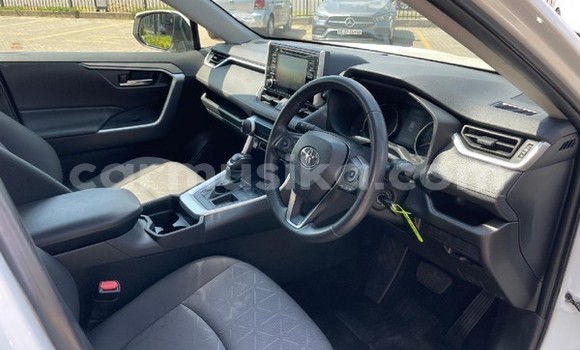 Tenga Tsaru Toyota RAV4 Chena Mota in Beitbridge in Matabeleland South Tenga Tsaru Toyota RAV4 Chena Mota in Beitbridge in Matabeleland South