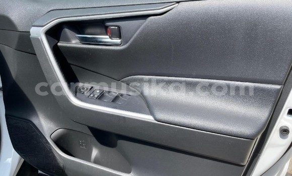 Tenga Tsaru Toyota RAV4 Chena Mota in Beitbridge in Matabeleland South Tenga Tsaru Toyota RAV4 Chena Mota in Beitbridge in Matabeleland South