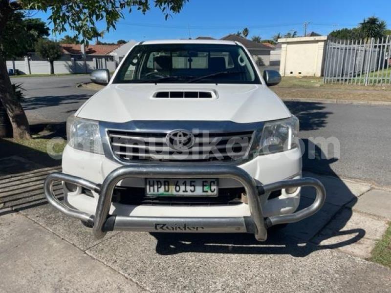 Big with watermark toyota hilux matabeleland south beitbridge 30454