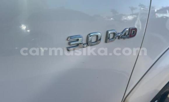 Acheter Occasion Voiture Toyota Hilux Blanc à Beitbridge, Matabeleland South Acheter Occasion Voiture Toyota Hilux Blanc à Beitbridge, Matabeleland South