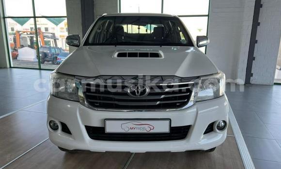 Acheter Occasion Voiture Toyota Hilux Blanc à Beitbridge, Matabeleland South Acheter Occasion Voiture Toyota Hilux Blanc à Beitbridge, Matabeleland South