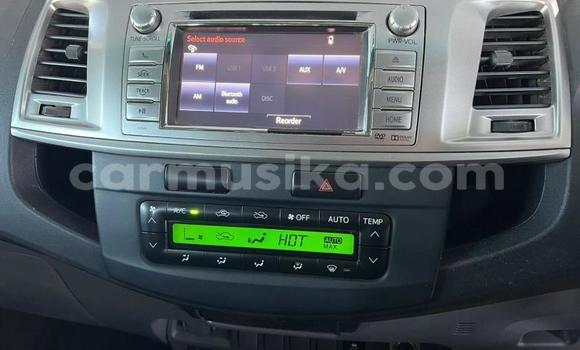 Acheter Occasion Voiture Toyota Hilux Blanc à Beitbridge, Matabeleland South Acheter Occasion Voiture Toyota Hilux Blanc à Beitbridge, Matabeleland South