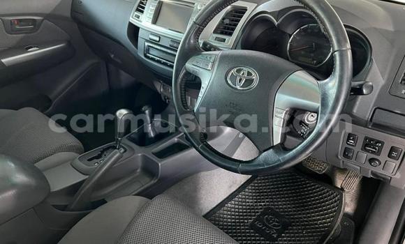 Acheter Occasion Voiture Toyota Hilux Blanc à Beitbridge, Matabeleland South Acheter Occasion Voiture Toyota Hilux Blanc à Beitbridge, Matabeleland South