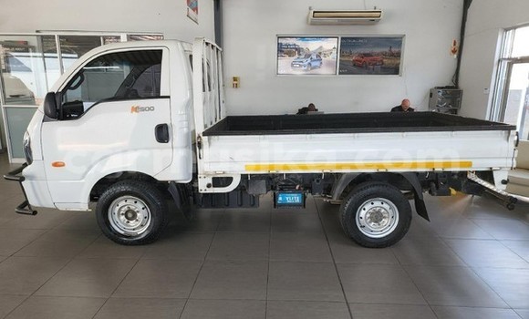 Acheter Occasion Voiture Kia K5 Blanc à Beitbridge, Matabeleland South Acheter Occasion Voiture Kia K5 Blanc à Beitbridge, Matabeleland South