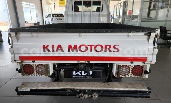 Acheter Occasion Voiture Kia K5 Blanc à Beitbridge, Matabeleland South Acheter Occasion Voiture Kia K5 Blanc à Beitbridge, Matabeleland South