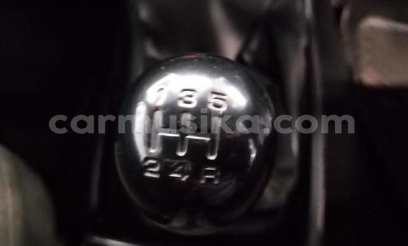 Acheter Occasion Voiture Nissan Hardbody Blanc à Beitbridge, Matabeleland South Acheter Occasion Voiture Nissan Hardbody Blanc à Beitbridge, Matabeleland South