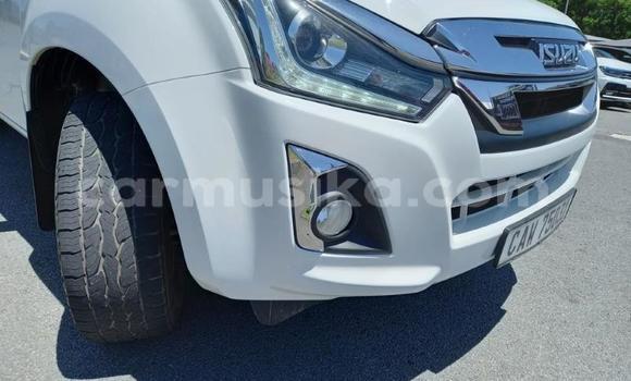 Acheter Occasion Voiture Isuzu KB Blanc à Beitbridge, Matabeleland South Acheter Occasion Voiture Isuzu KB Blanc à Beitbridge, Matabeleland South