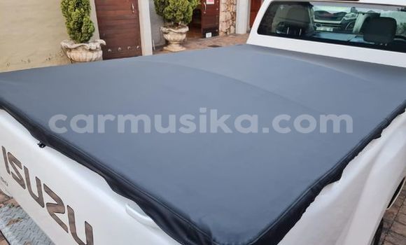 Tenga Tsaru Isuzu KB Chena Mota in Beitbridge in Matabeleland South Tenga Tsaru Isuzu KB Chena Mota in Beitbridge in Matabeleland South