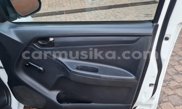 Tenga Tsaru Isuzu KB Chena Mota in Beitbridge in Matabeleland South Tenga Tsaru Isuzu KB Chena Mota in Beitbridge in Matabeleland South