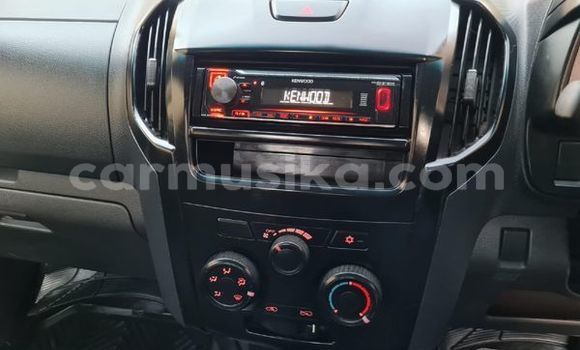 Tenga Tsaru Isuzu KB Chena Mota in Beitbridge in Matabeleland South Tenga Tsaru Isuzu KB Chena Mota in Beitbridge in Matabeleland South