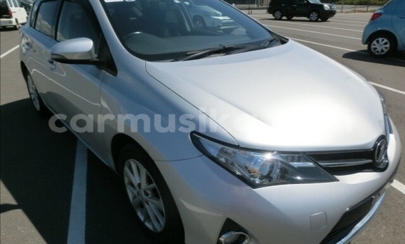 Tenga Tsaru Toyota Auris Sirivha Mota in Beitbridge in Matabeleland South Tenga Tsaru Toyota Auris Sirivha Mota in Beitbridge in Matabeleland South
