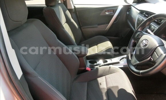 Tenga Tsaru Toyota Auris Sirivha Mota in Beitbridge in Matabeleland South Tenga Tsaru Toyota Auris Sirivha Mota in Beitbridge in Matabeleland South