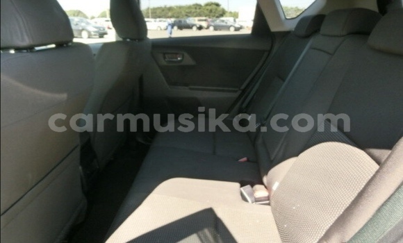 Tenga Tsaru Toyota Auris Sirivha Mota in Beitbridge in Matabeleland South Tenga Tsaru Toyota Auris Sirivha Mota in Beitbridge in Matabeleland South