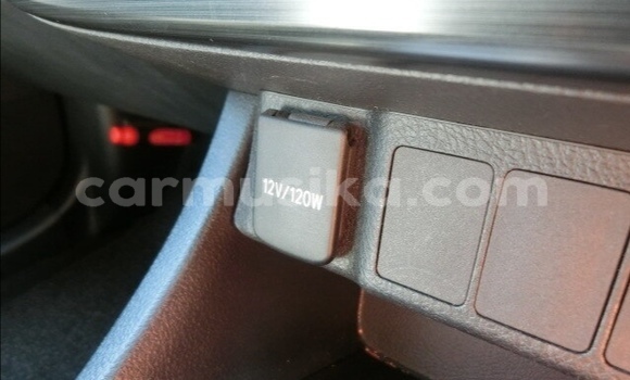 Tenga Tsaru Toyota Auris Sirivha Mota in Beitbridge in Matabeleland South Tenga Tsaru Toyota Auris Sirivha Mota in Beitbridge in Matabeleland South